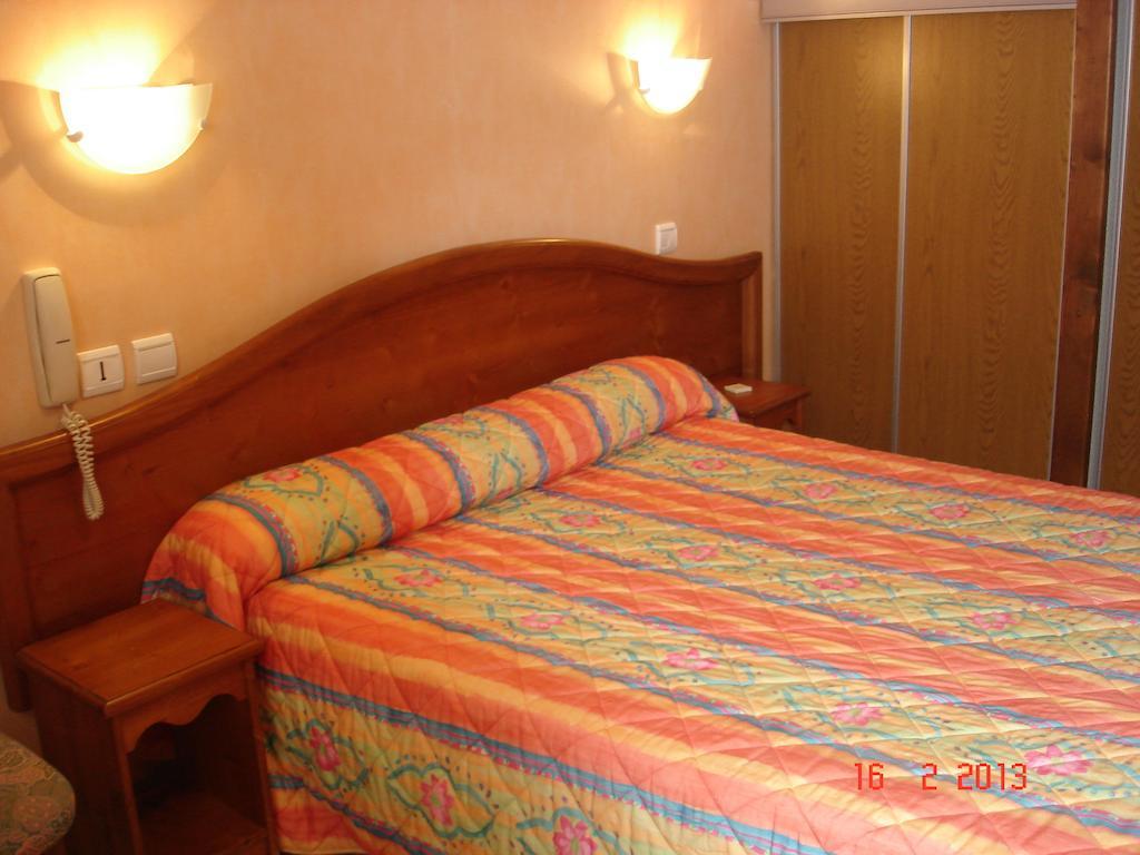 Hotel De La Poste Corps Rum bild